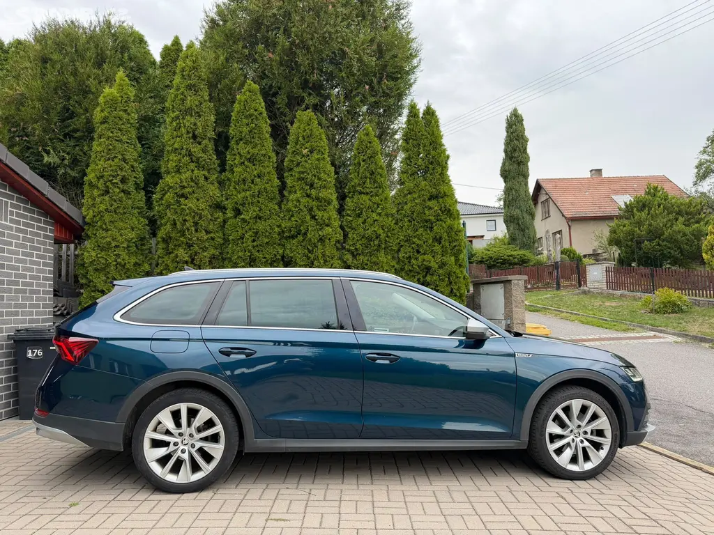 Škoda Octavia, 2,0TDI,SCOUT,DSG7,CZ,1.maj,DPH - fotka 4