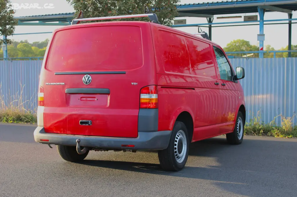 VOLKSWAGEN T5 1.9TDI/2008/75KW/TAŽNÉ/SKŘÍŇ/TOP STA - fotka 4