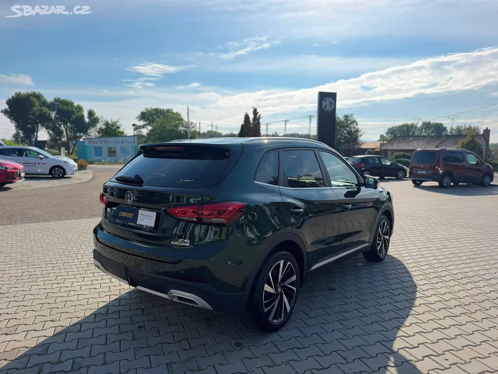 MG ZS, HEV 1.5 EXCLUSIVE AT ZÁRUKA 7l - fotka 4