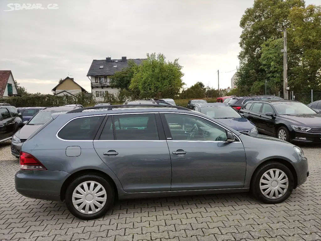 VW Golf 6, 2.0TDi 103KW,VARIANT,STYLE,10xAIRB.,PDC - fotka 4