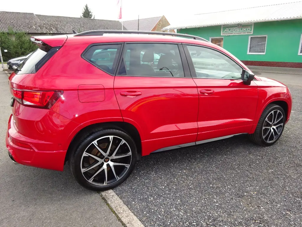 SEAT CUPRA ATECA 2,0 TSI 221kW DSG 4x4 - 1.Majitel - fotka 6