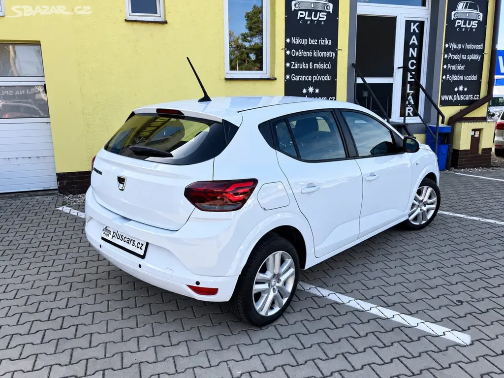 Dacia Sandero, 1,0i (67kW)*STK DO 8/2028* - fotka 2