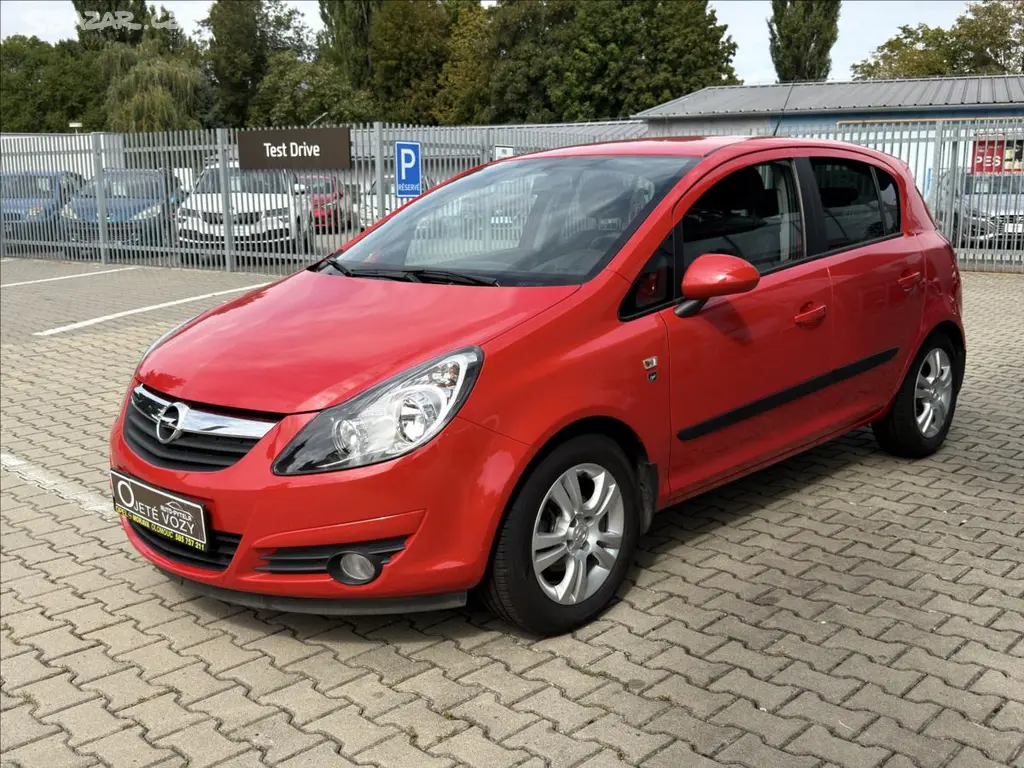 Opel Corsa, 1,2 MT - fotka 4