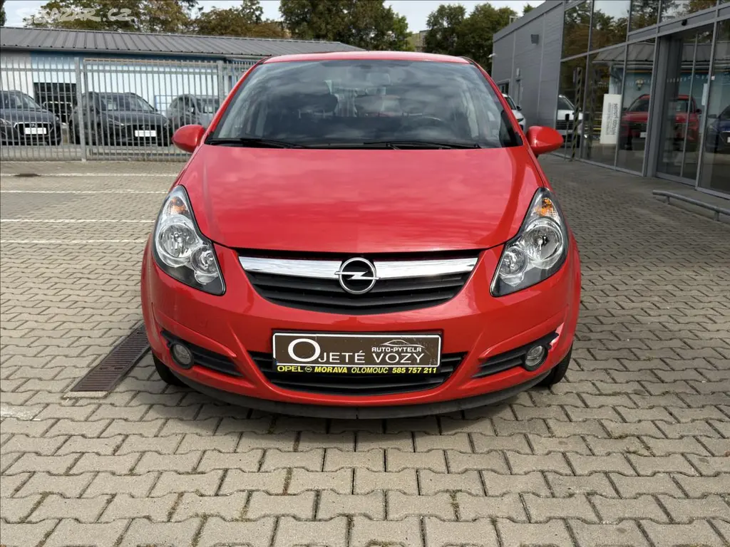 Opel Corsa, 1,2 MT - fotka 3