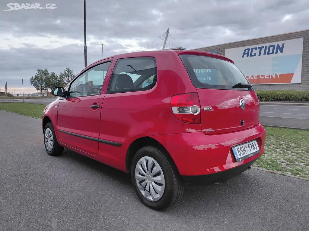 Volkswagen Fox, 1.2i SPOLEHLIVÉ AUTO+KOLA - fotka 5
