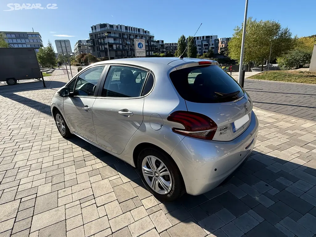Peugeot 208 1.6 BlueHDi 55 kW - fotka 4