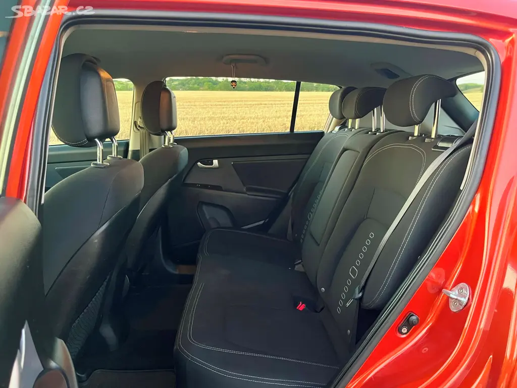 Kia Sportage 2.0 CRDi 4x4 (2011) 1. majitel - fotka 5