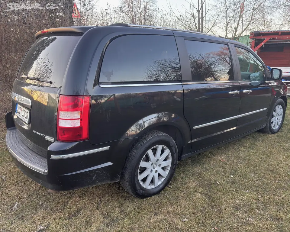 Chrysler Grand Voyager 2.8 CRD 120kW STOW'N'GO - fotka 5