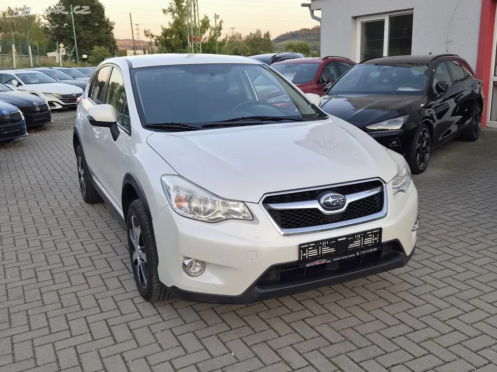 Subaru XV 2.0D 4WD VYHŘ.SEDAČKY KAMERA - fotka 4