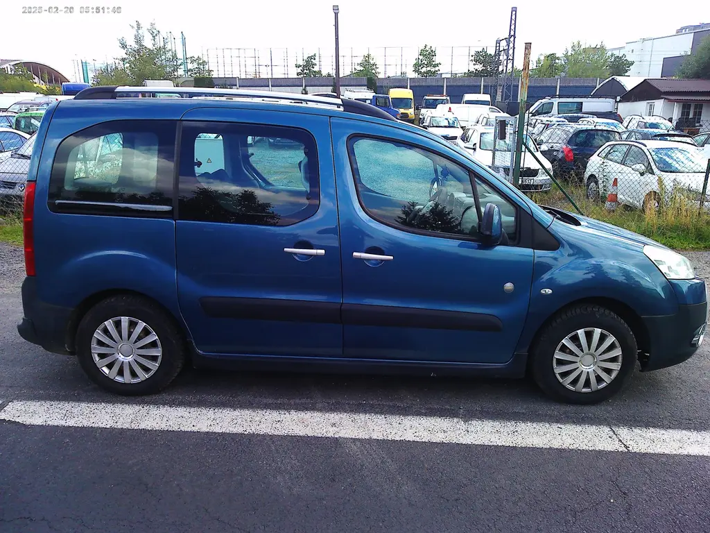 Peugeot Partner Tepee, 1.6 HDi, 66 kW, klima, 2x kola - fotka 6