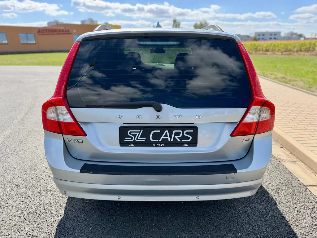 Volvo V70, 2.4 D5 KŮŽE NAVIGACE SERVISKA - fotka 4