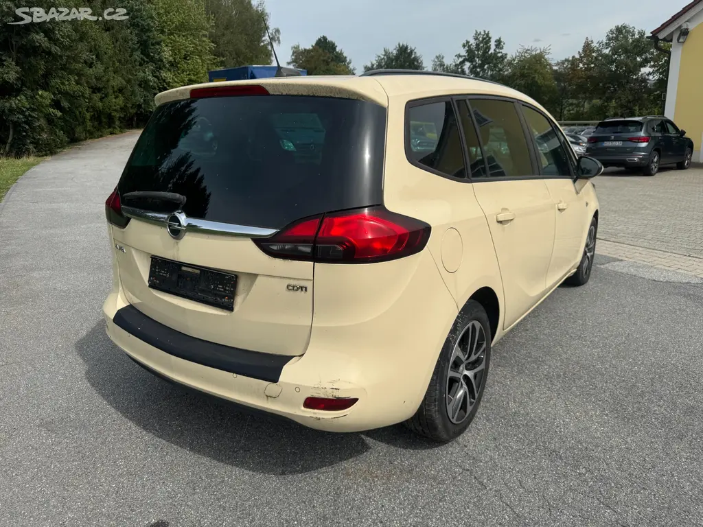 Opel Zafira Tourer 2.0 CDTI 96 kW Automat, 2019 - fotka 4