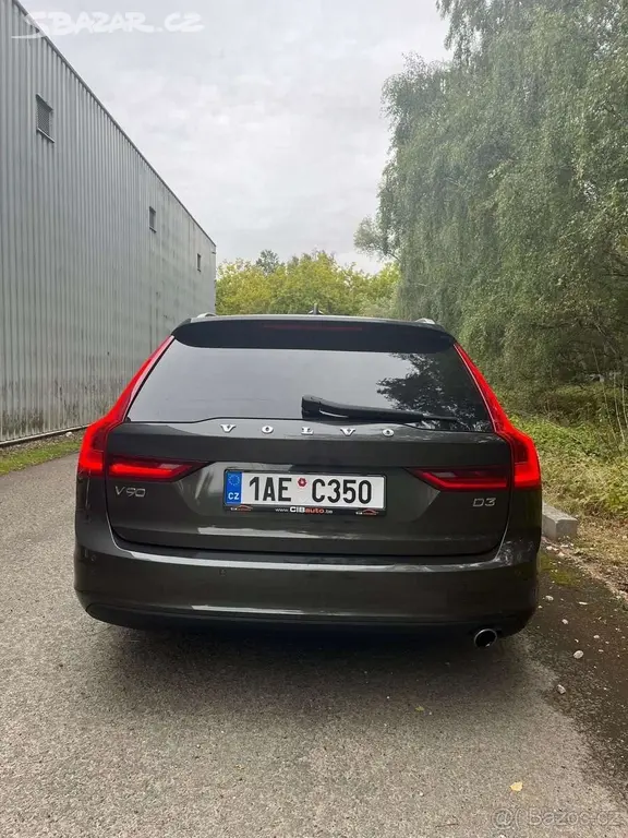 Volvo V90 2,0 D3 - fotka 3
