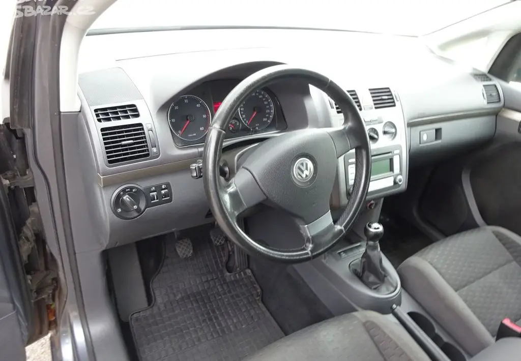 Volkswagen Touran 1.9 TDI (77 KW) r.v.2007 KLIMA - fotka 5
