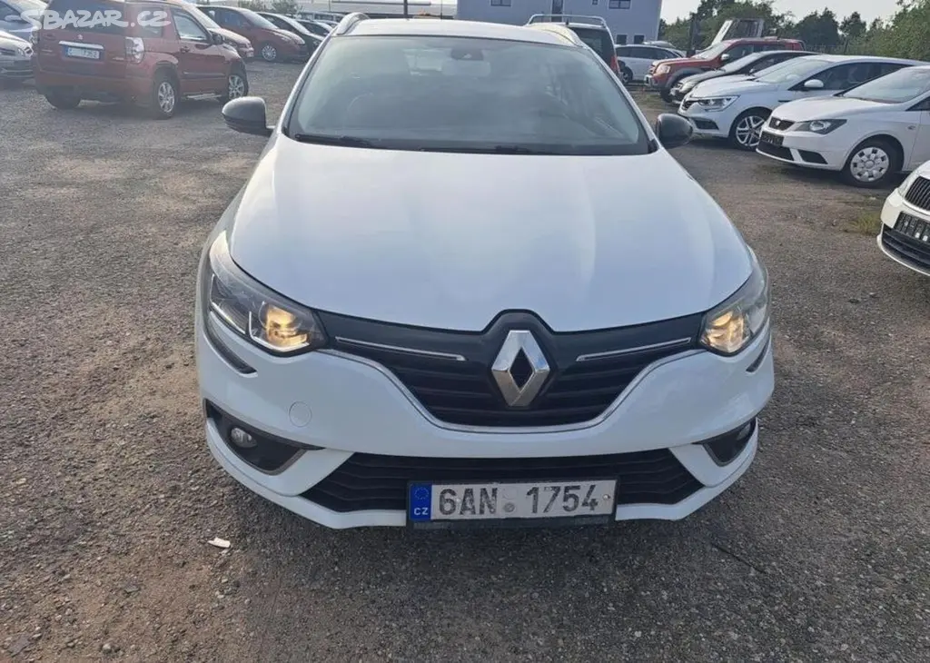 Renault Mégane 1,5 dCi Grandtour nafta manuální - fotka 3
