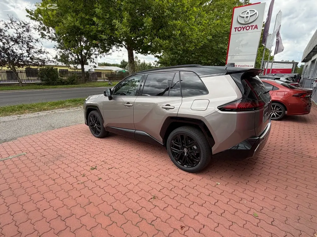 Toyota Rav4, 2.5 hybrid e-CVT Style 4x4 - fotka 5