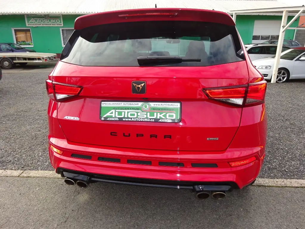 SEAT CUPRA ATECA 2,0 TSI 221kW DSG 4x4 - 1.Majitel - fotka 5