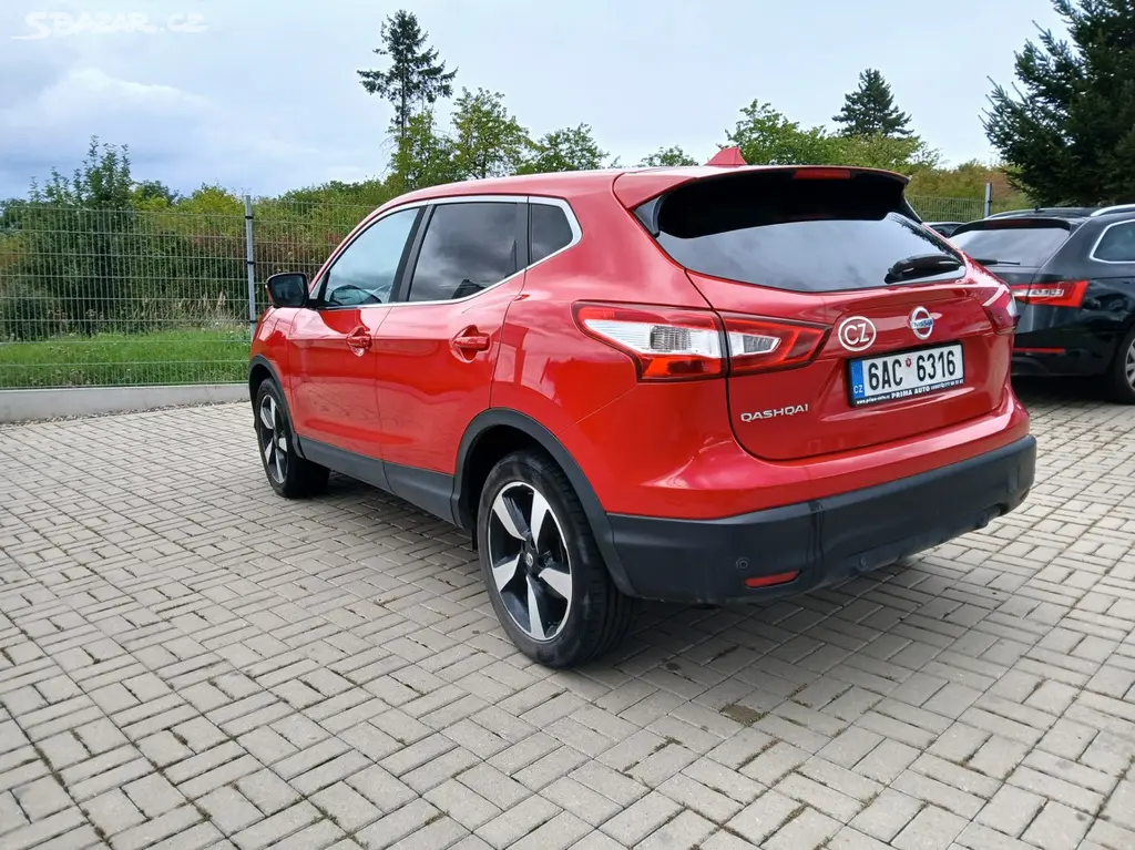 Nissan Qashqai 1,2 Automat původ ČR - fotka 3