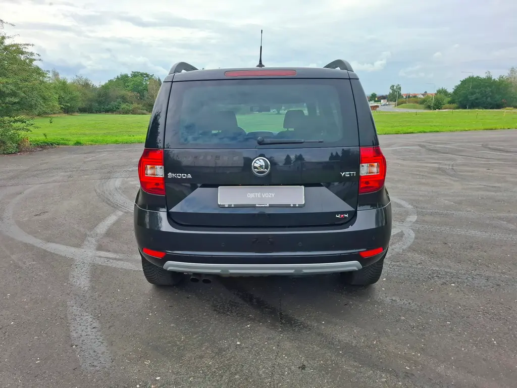 Škoda Yeti 2.0TDi 103kW,DSG,4x4,xenony,tažné zař. - fotka 5