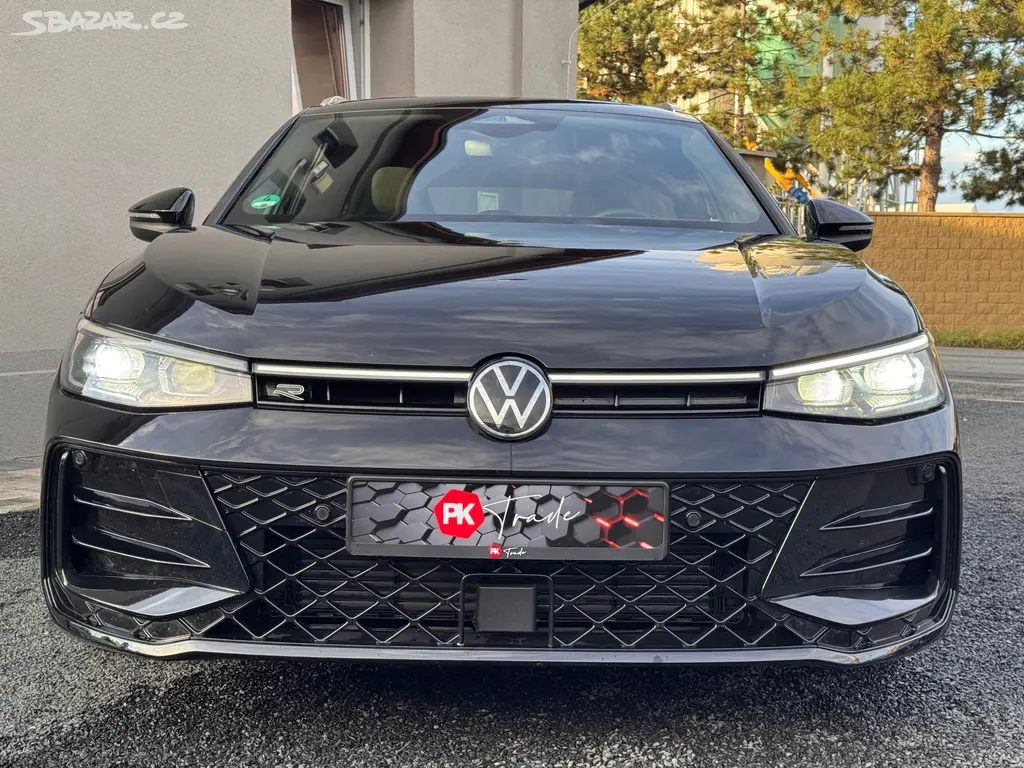 Volkswagen Passat, R-line Záruka/ACC/Matrix/DSG - fotka 3