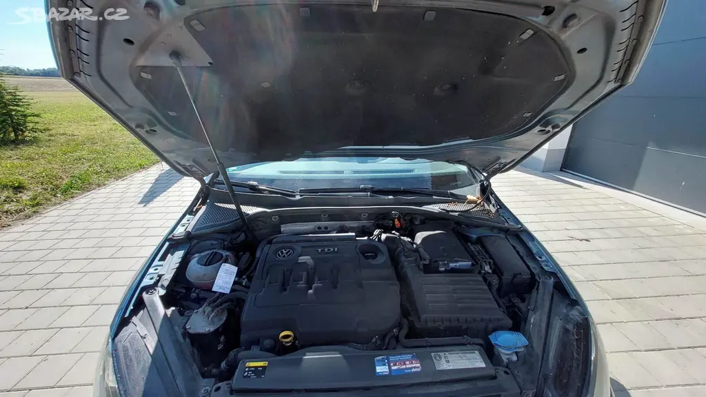 Volkswagen Golf, 7 2.0tdi 110 KW HIGHLINE VÝBAV - fotka 6
