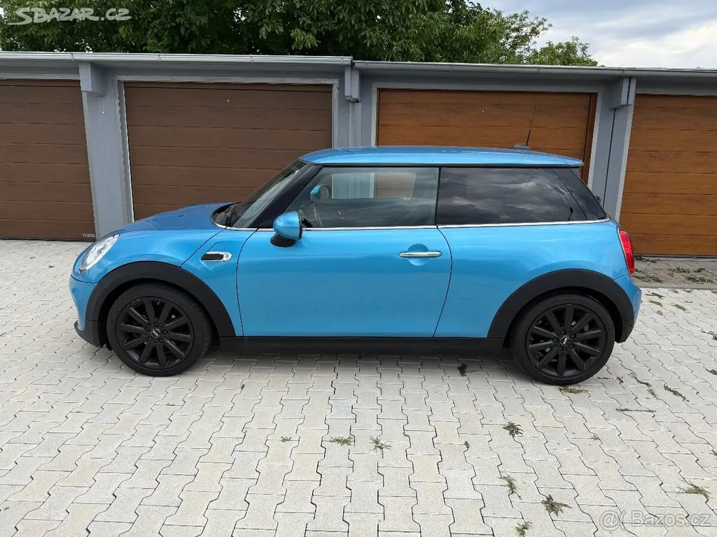 Mini Cooper 1,5 - fotka 3