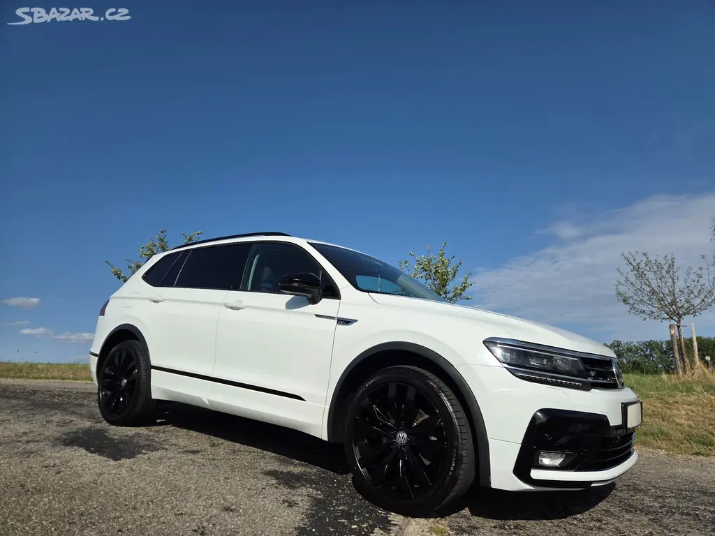 Volkswagen Tiguan ALLSPACE(R-LINE) 4M - 11/2020 - fotka 4