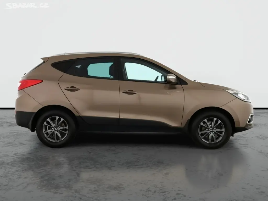 Hyundai ix35, 2.0 CRDi, 4X4, Serv.kniha - fotka 6