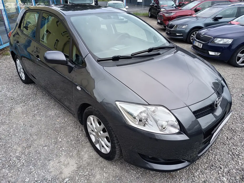 TOYOTA Auris 1,4D-4D Comfort ČR
