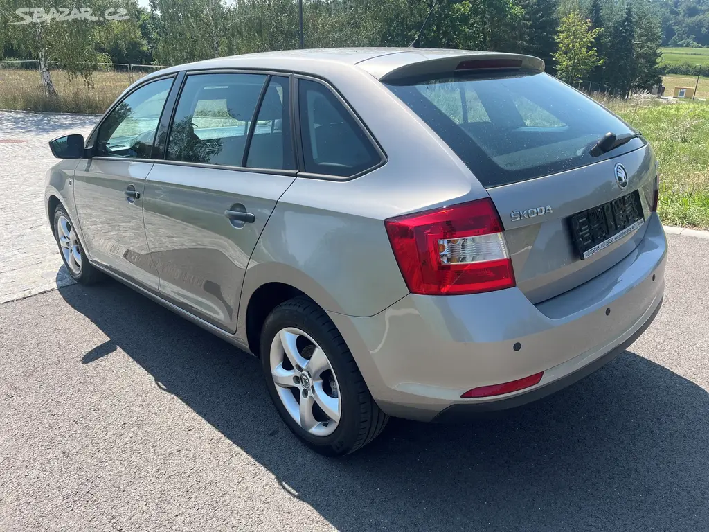 Škoda Rapid Spaceback 1.2 TSI alu - fotka 6