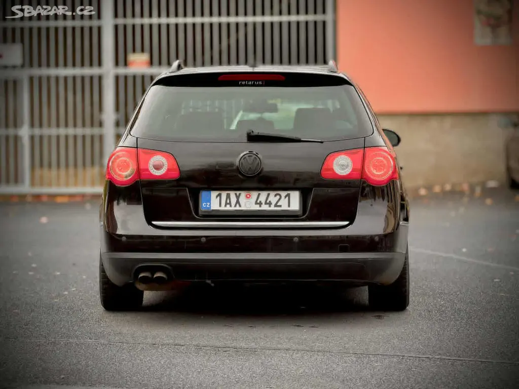 VW Passat B6 Variant 2.0 TDI 103 kW, 2006 - fotka 5