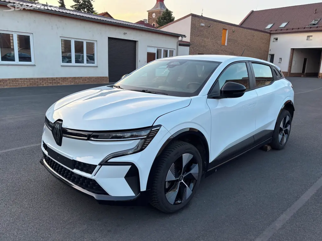 RENAULT MEGANE E-TECH Electric rv.2022 - fotka 2