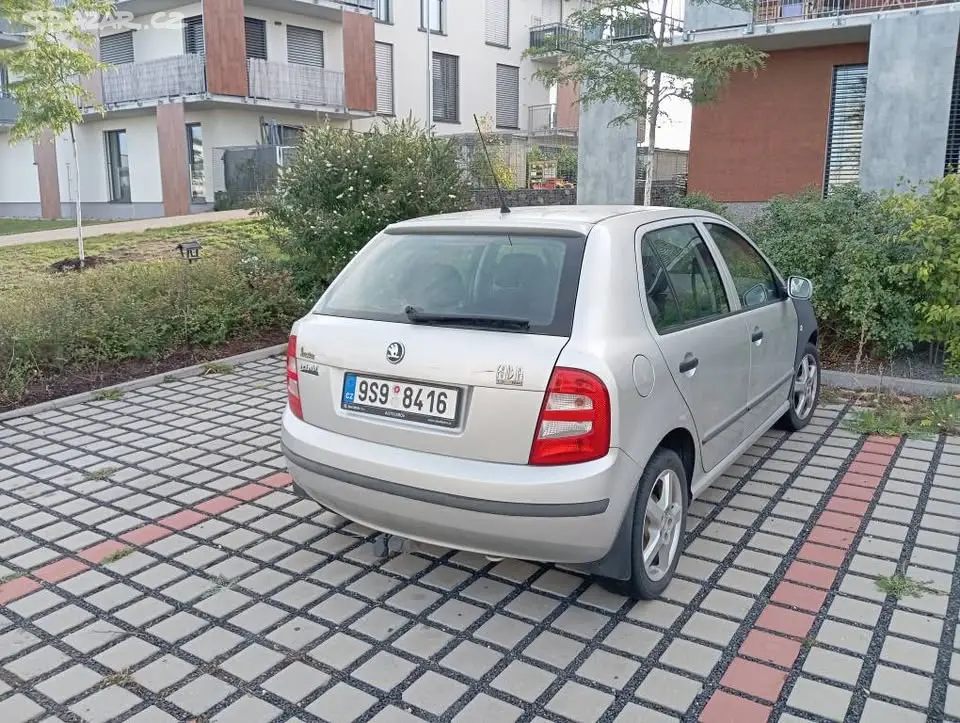 Škoda Fabia 1.4 MPI - fotka 2