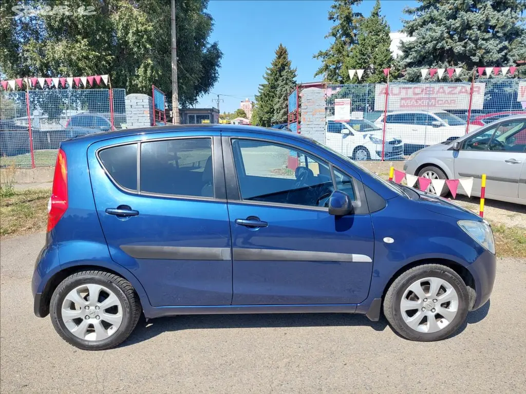 Opel Agila, 1,2 i 63KW++TOPSTAV++bez koroz - fotka 4