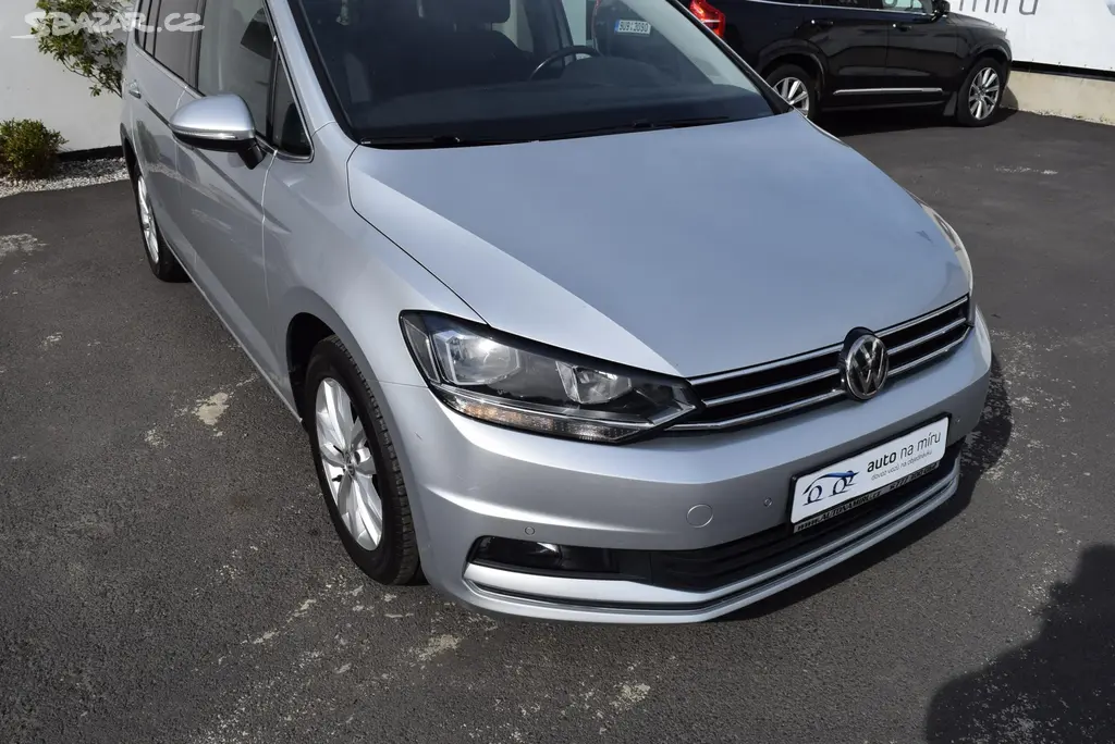 Volkswagen Touran, 1.4TSI 110kw HIGHLINE 7M TAŽN - fotka 4