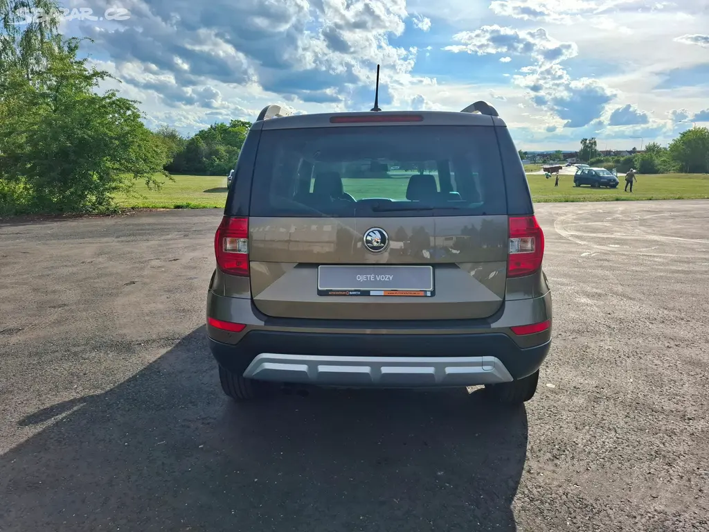 Škoda Yeti 2.0TDi 103kW,DSG,xenony,tažné zařízení - fotka 5