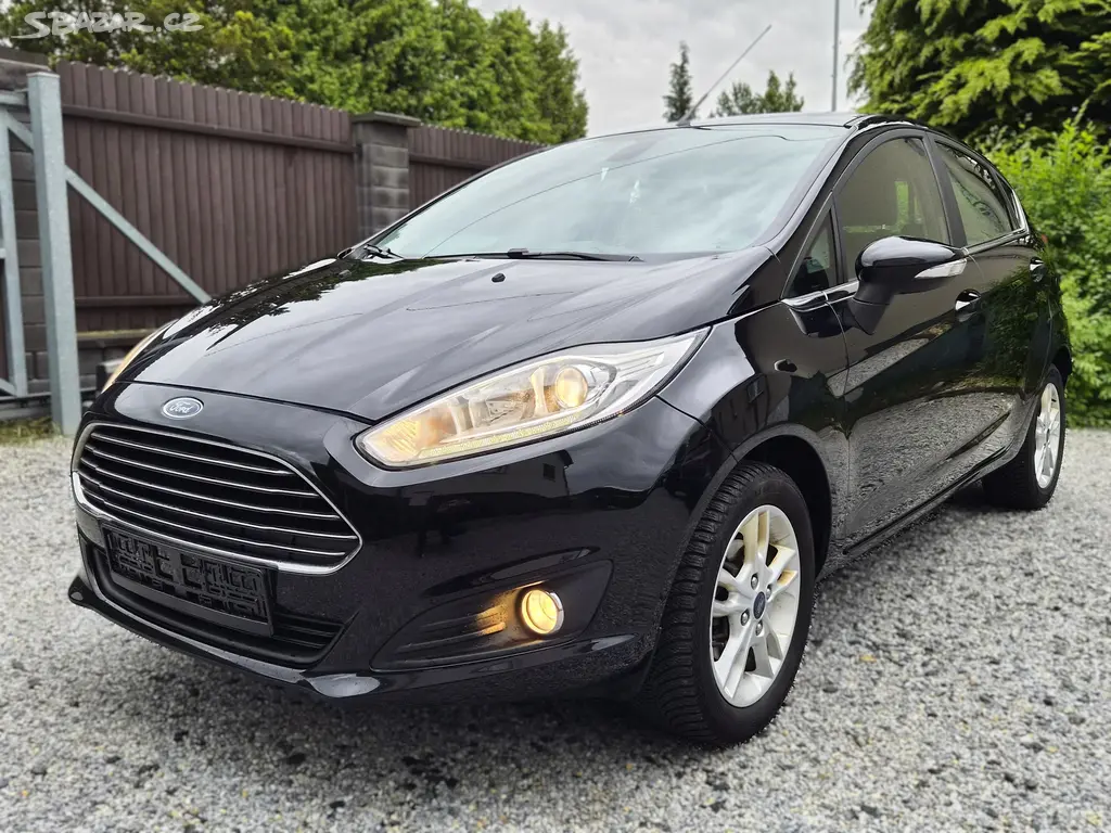 Ford Fiesta 1.0 Celebration 2017 vyhř. sklo a sed. - fotka 6