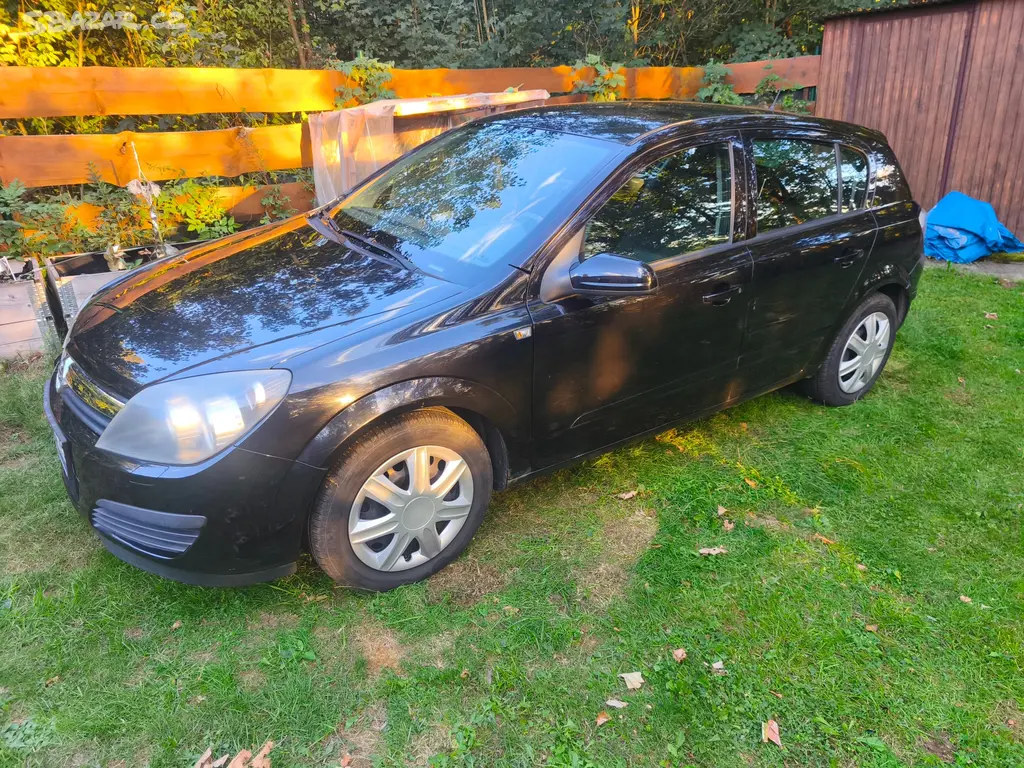Opel Astra H 1.6 benzín
