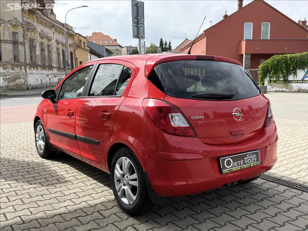 Opel Corsa, 1,2 MT - fotka 5