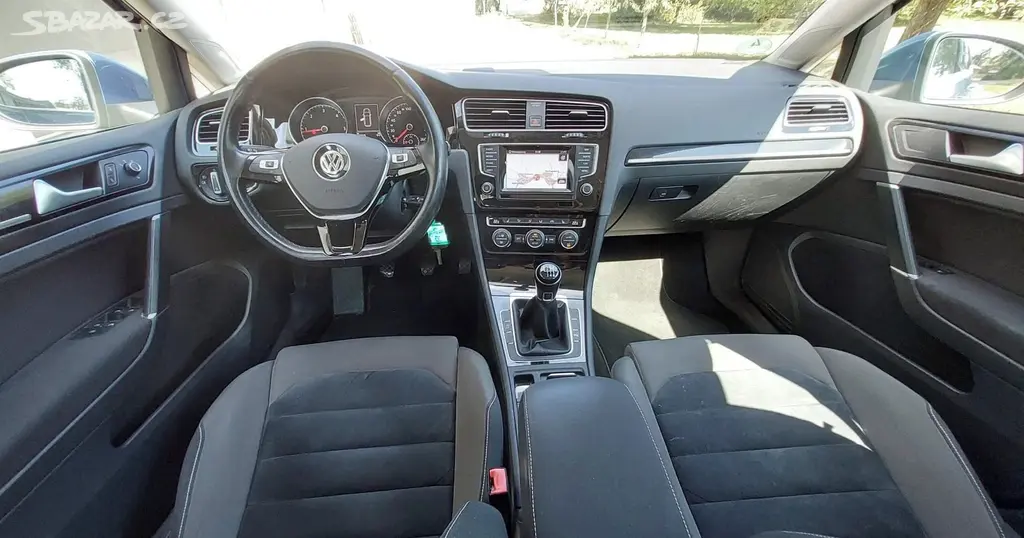 Volkswagen Golf, 7 2.0tdi 110 KW HIGHLINE VÝBAV - fotka 2
