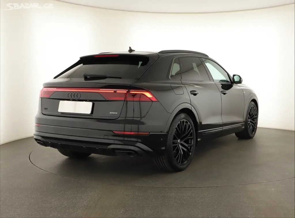 Audi Q8, 50 TDI, S-LINE, VZDUCH - fotka 5