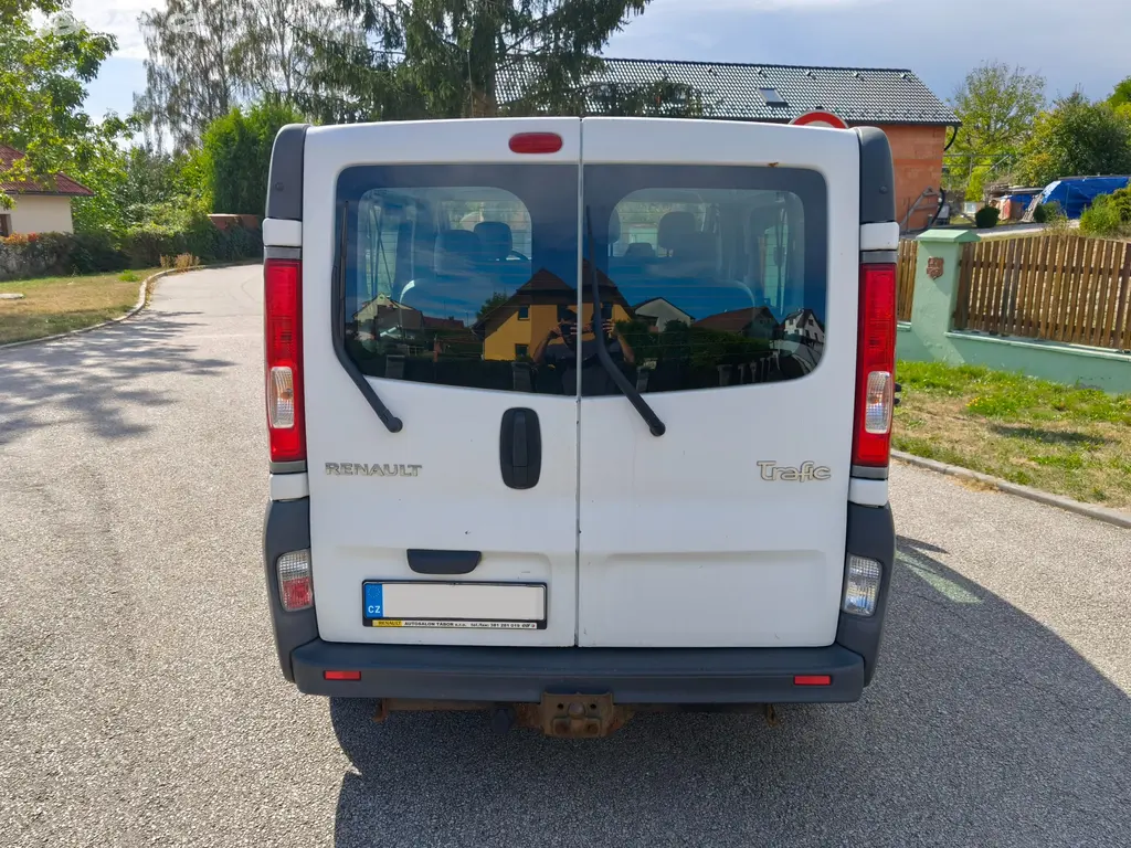 RENAULT TRAFIC 2.0 DCI, 1.MAJITEL, NOVÁ STK - fotka 6
