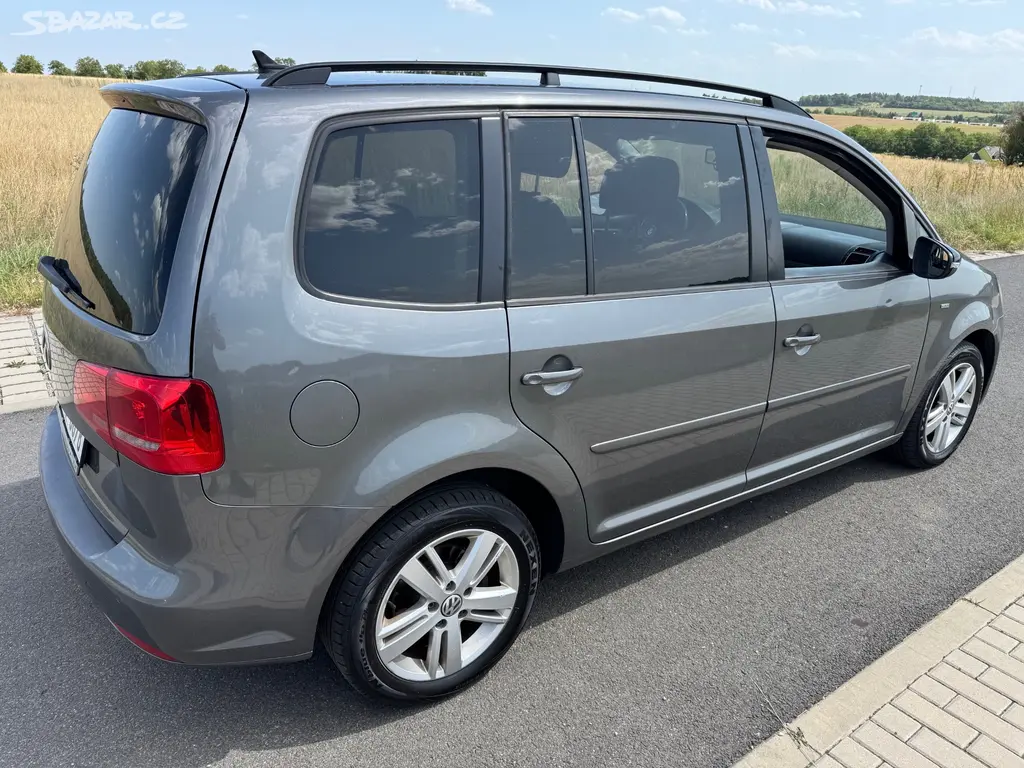 Volkswagen Touran 1.4 TSI DSG alu - fotka 4