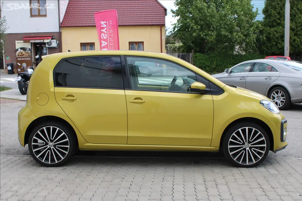 Volkswagen Up!, 1,0 TSI Highline panorama - fotka 3