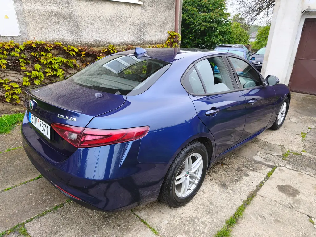 Alfa Romeo giulia - fotka 4
