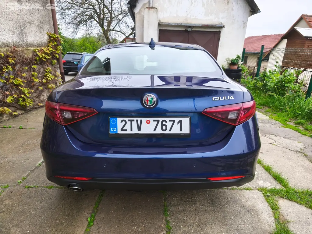 Alfa Romeo giulia - fotka 6