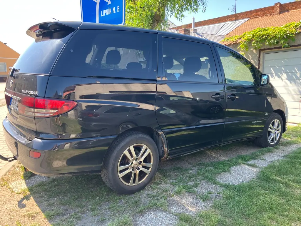 Toyota Previa 2.0, r. v. 2005 - fotka 4