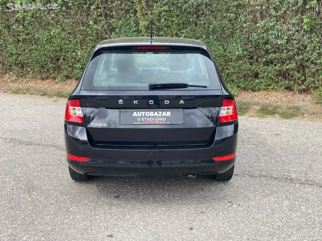 Škoda Fabia, 1,0 TSI Ambition, senzory - fotka 4