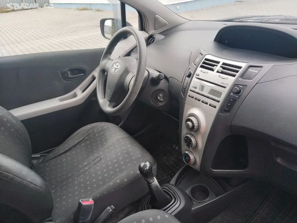 Toyota Yaris 1.0 (51 kW) r.2007 Nová spojka LUK - fotka 5
