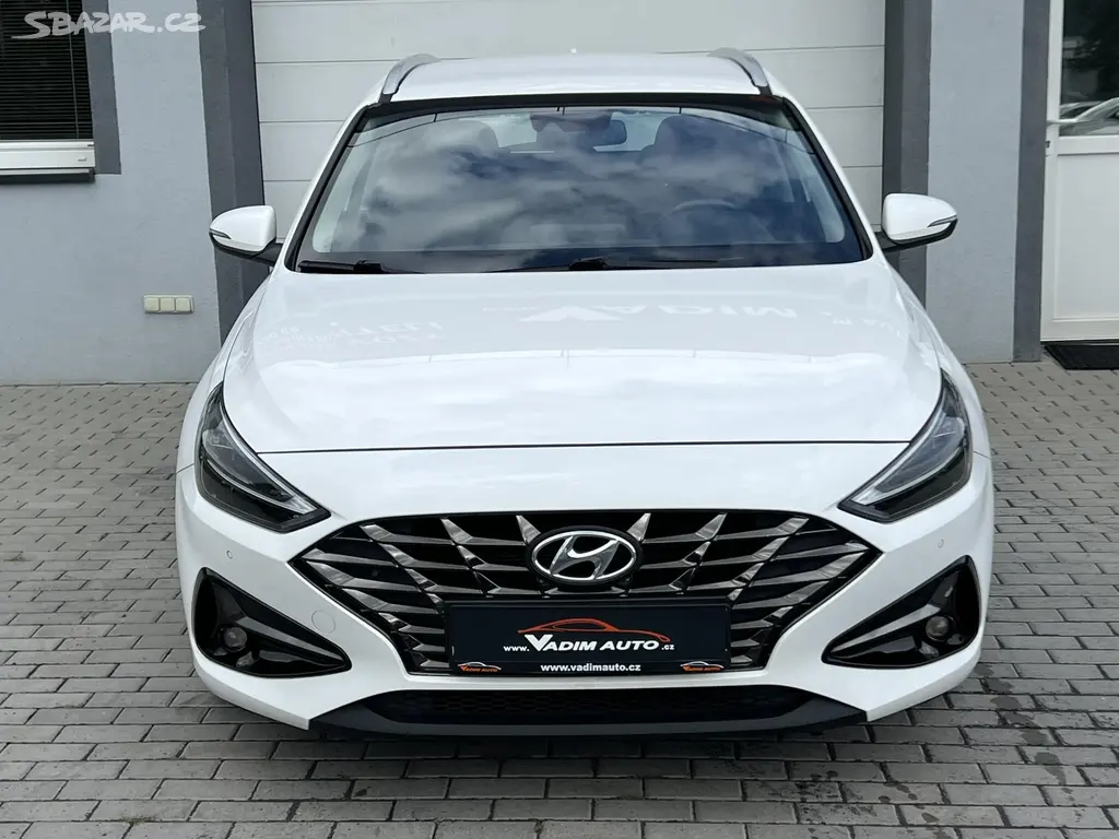Hyundai i30, T-GDi 88kW SMART KAMERA ČR - fotka 5